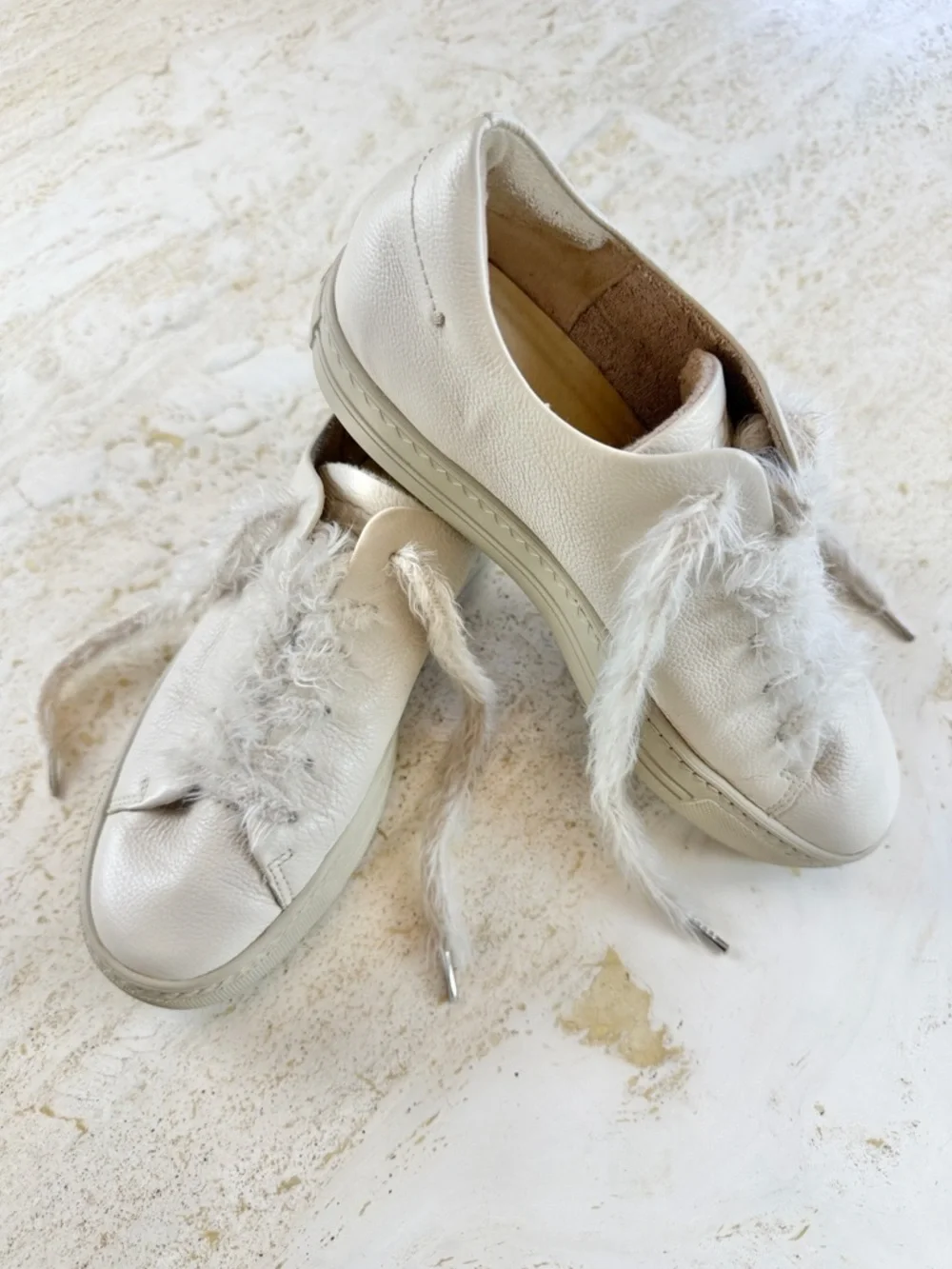 Paul Green Jayden Low Top Super Soft Sneakers Cream Faux Fur Laces US 7.5 EU 38